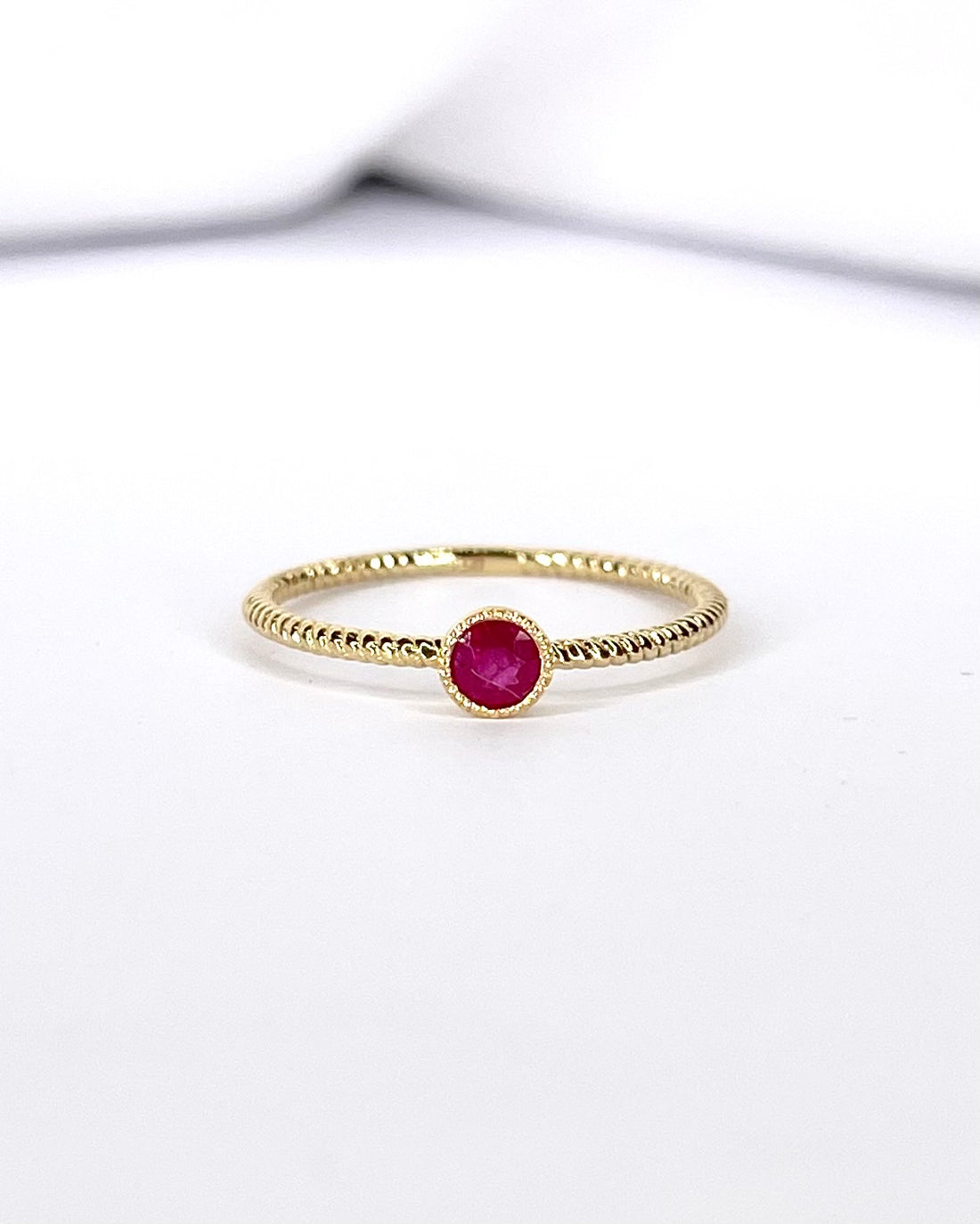 Bague Solitaire Rubis 0.20 carat "Gabriella"