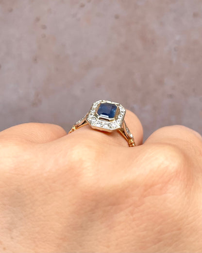Bague Style Art-Déco Saphir 1.40 carat &amp; 16 Diamants "Aliénor"