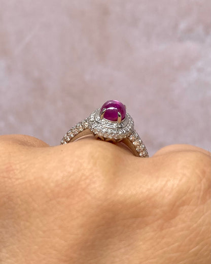 Bague Marguerite Rubis étoilé birman 1.46 carats &amp; Diamants "Céliane"