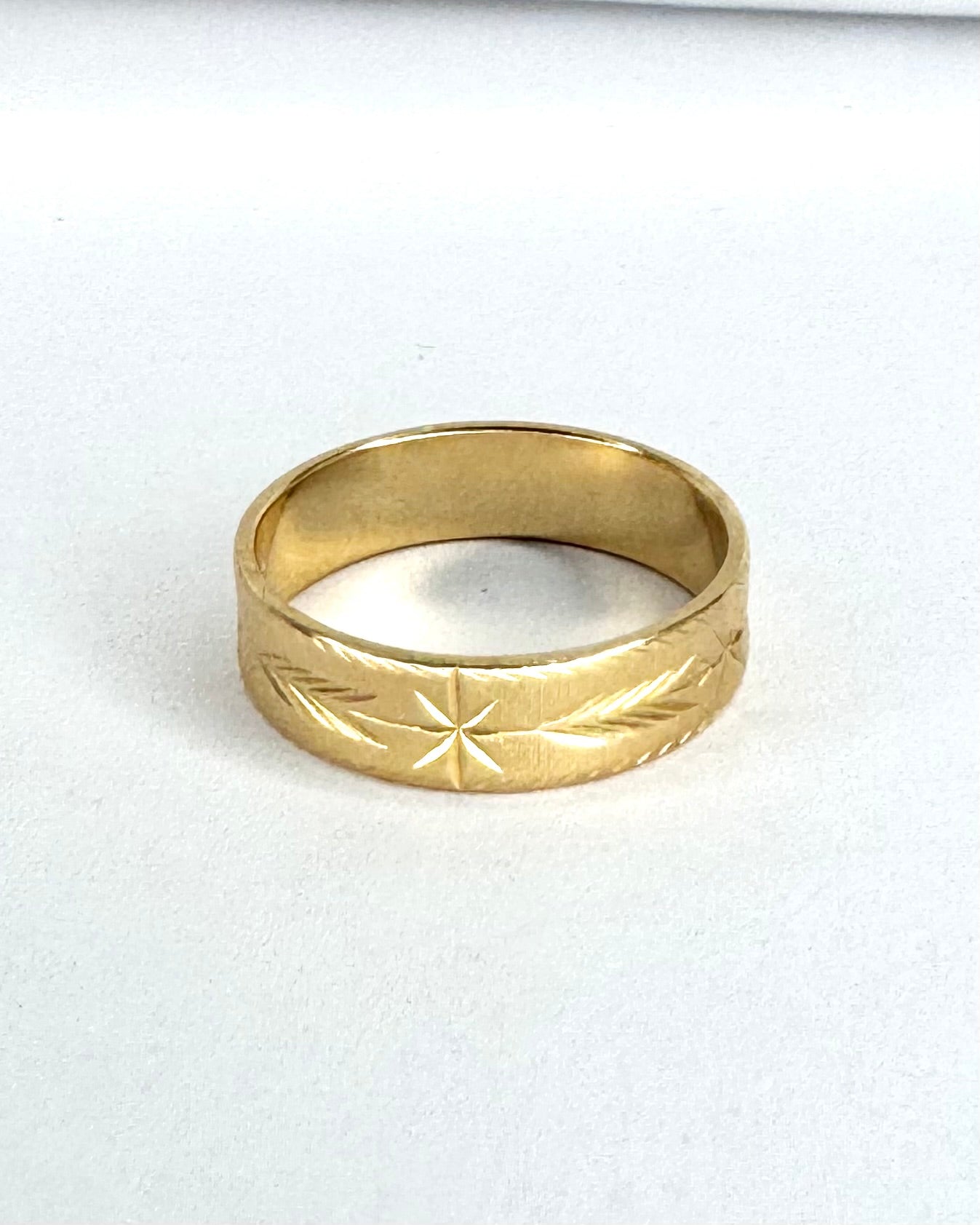 Anillo de alianza aro de oro amarillo 18 quilates 5 mm "Tobias"