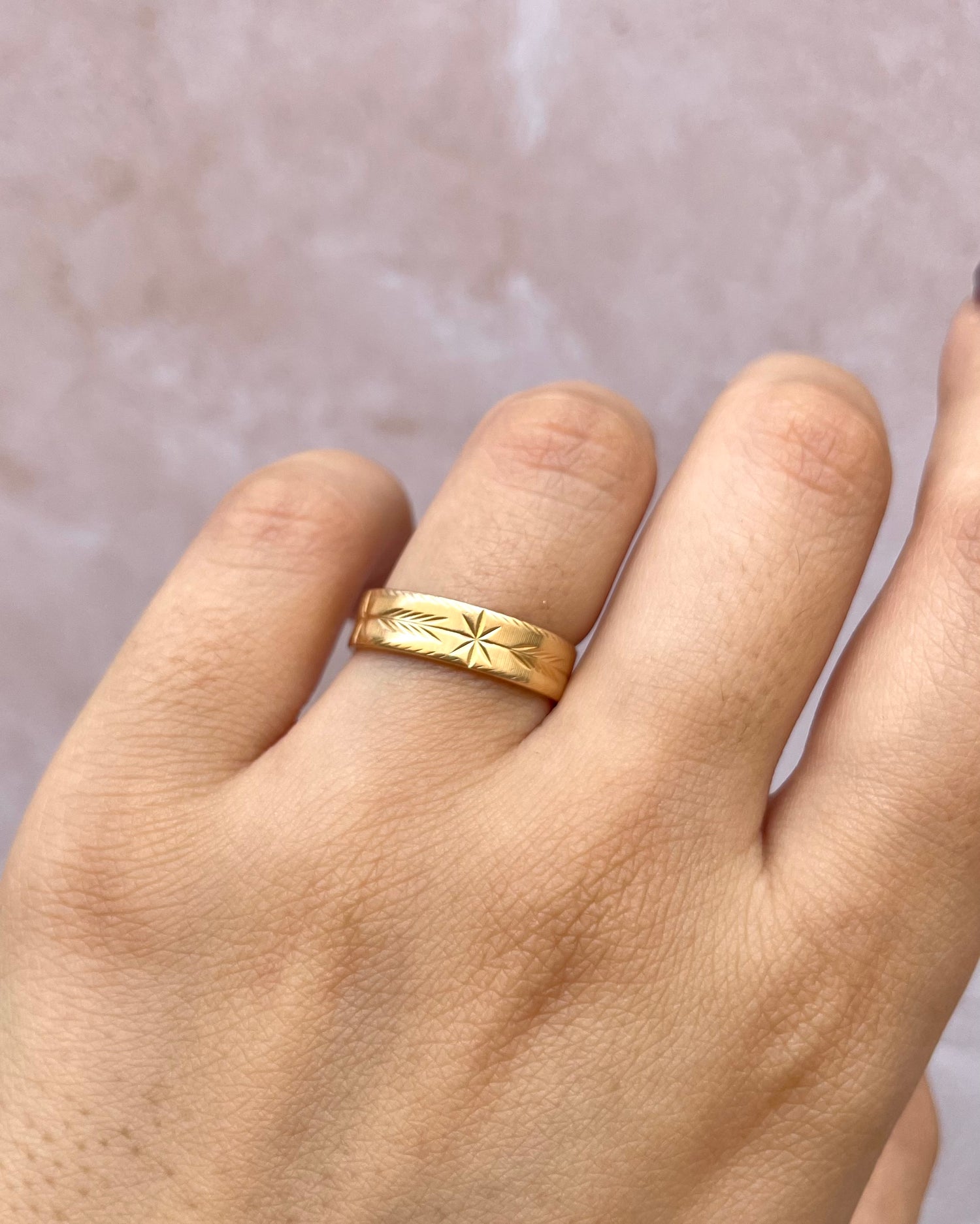 Anillo de alianza aro de oro amarillo 18 quilates 5 mm "Tobias"