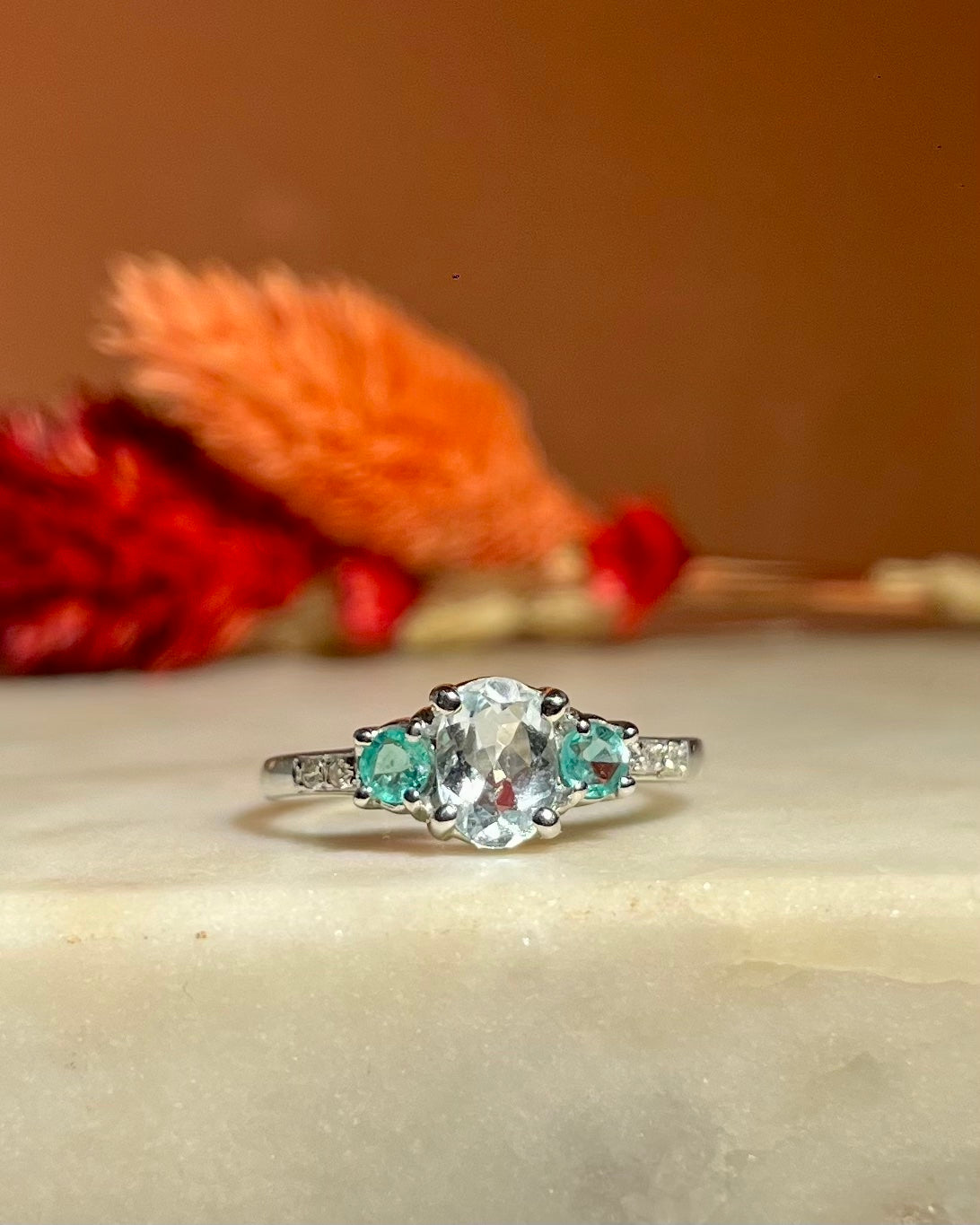 Bague Trilogie Aigue-marine, Émeraudes &amp; Diamants &quot;Elya&quot;