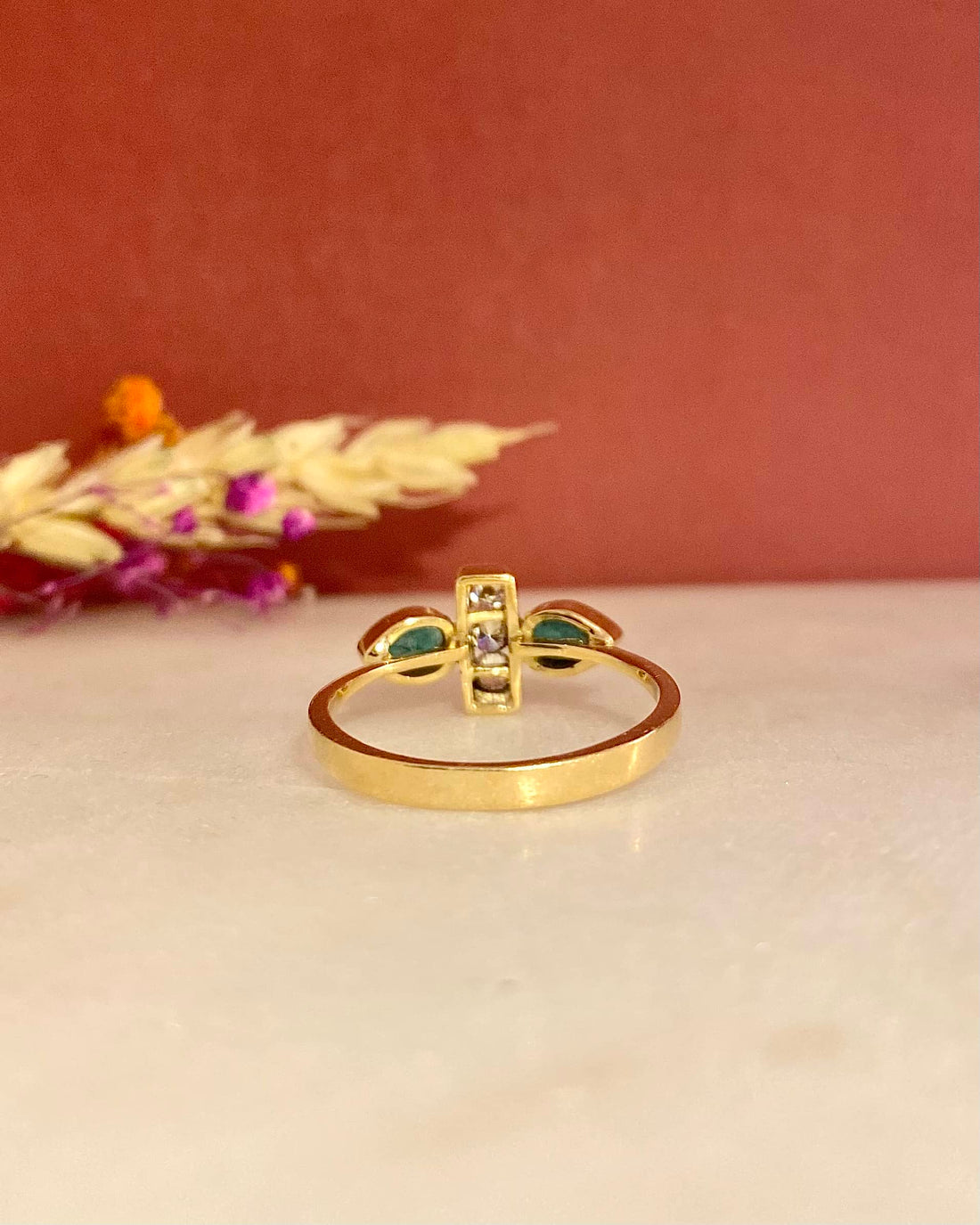 0.30 carat Diamond &amp;amp; Emerald Ring &quot;Firefly&quot;