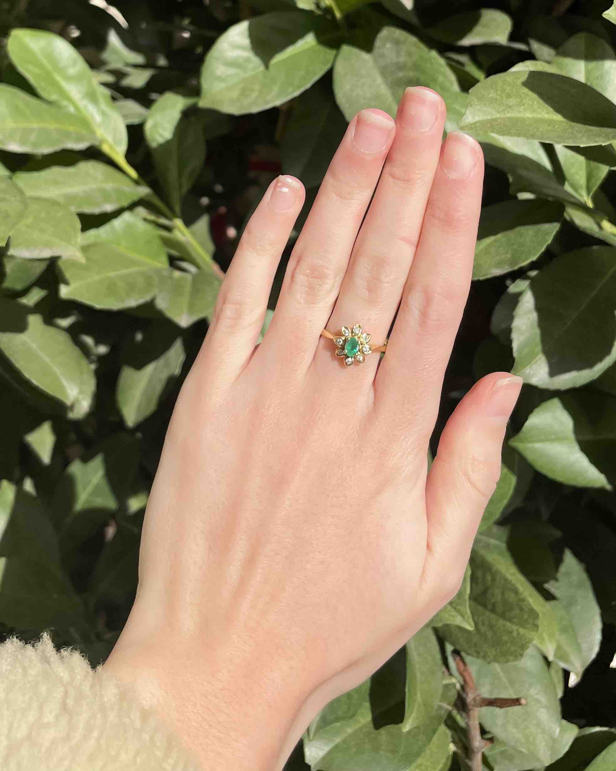 Bague Marguerite Emeraude &amp; Diamants "Solange"