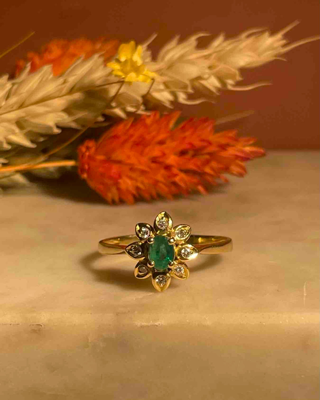 Bague Marguerite Emeraude &amp; Diamants &quot;Solange&quot;