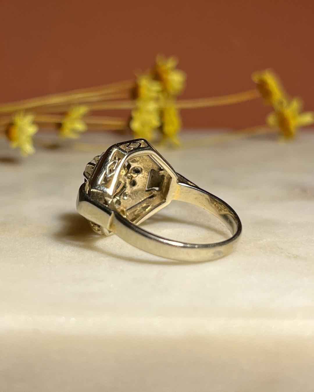 Art Deco Diamond Ring "Gaïa"