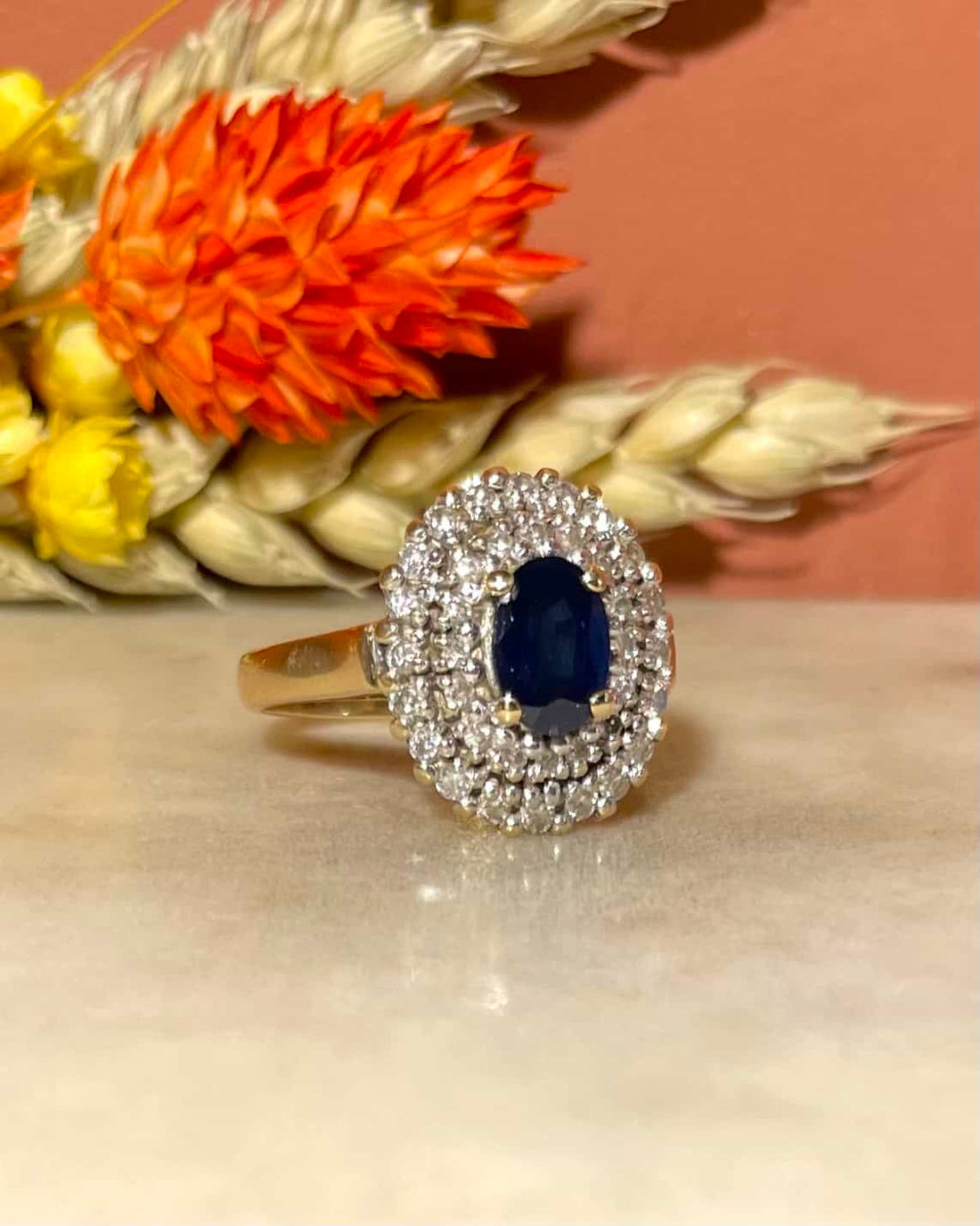 Anillo &quot;Coraline&quot; con margarita de 1 quilate y 36 diamantes