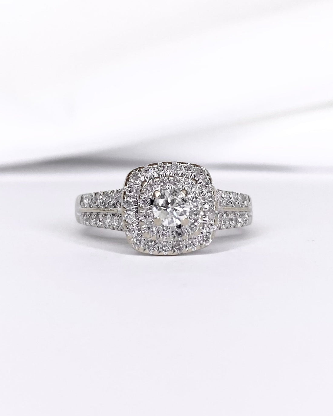 Bague Style Art-Déco Diamants 0.78 carat "Selena"