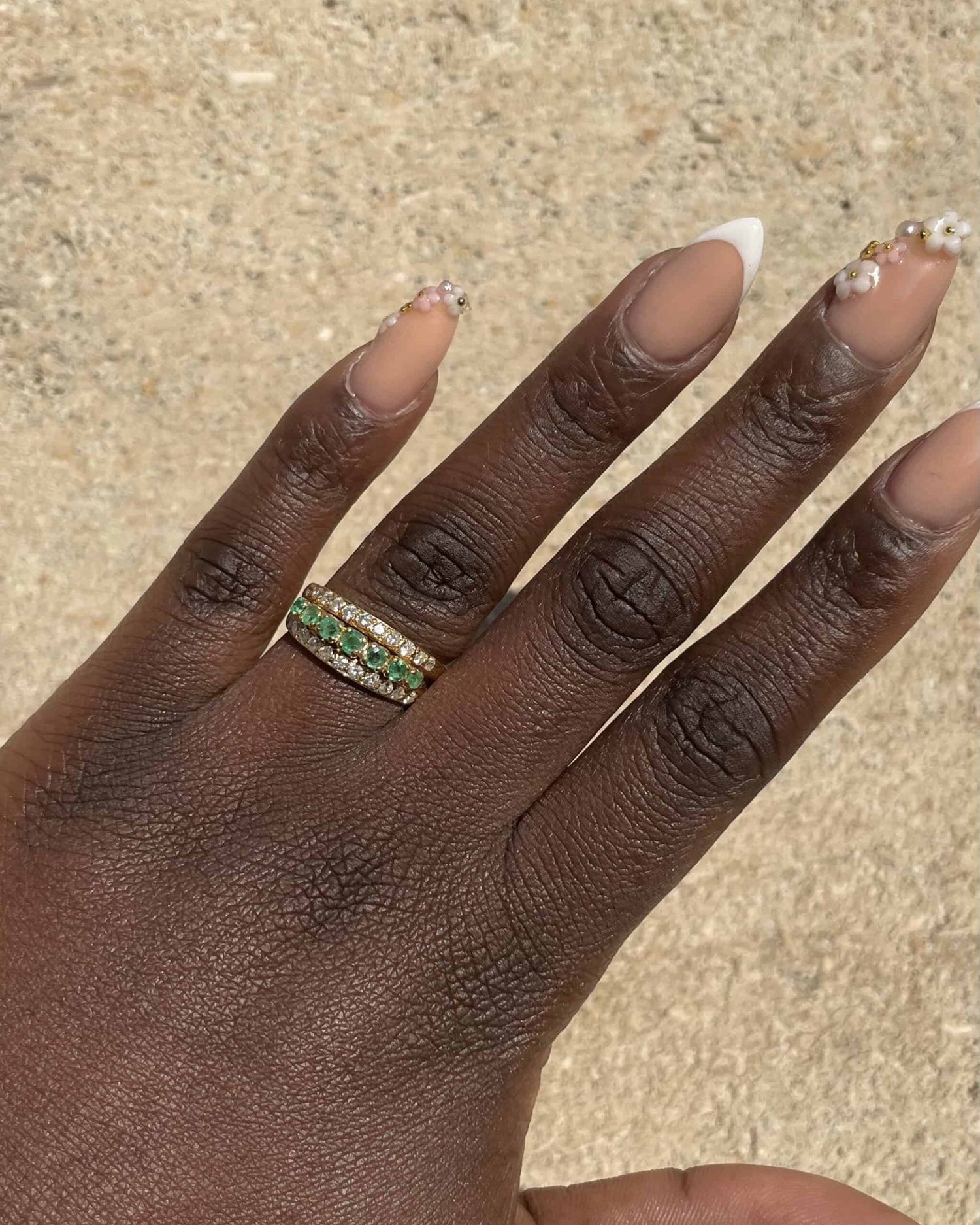 Jonc Vintage Emeraudes &amp; Diamants &quot;Alama&quot; - Elliade Paris