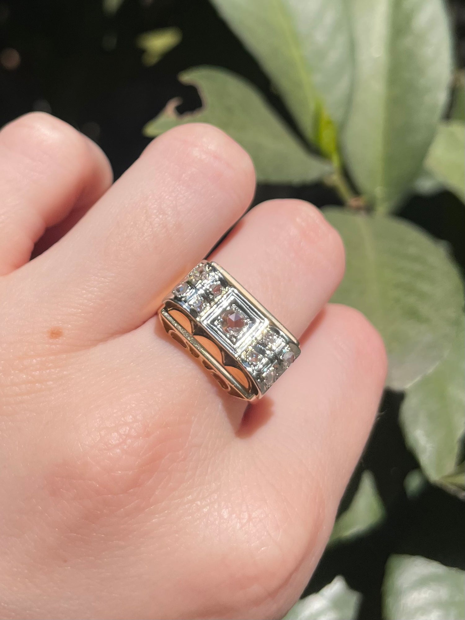Anillo vintage de tanque con diamantes de 0,13 quilates &quot;Stanis&quot;