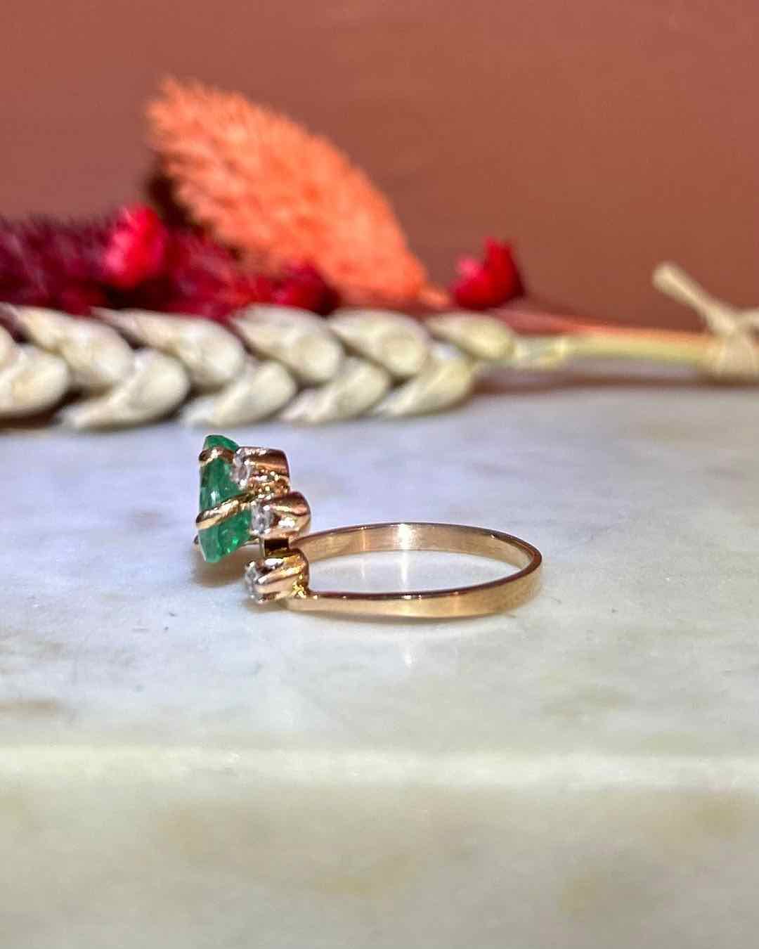 Bague Émeraude &amp; Diamants Vintage "Karine" - Elliade Paris
