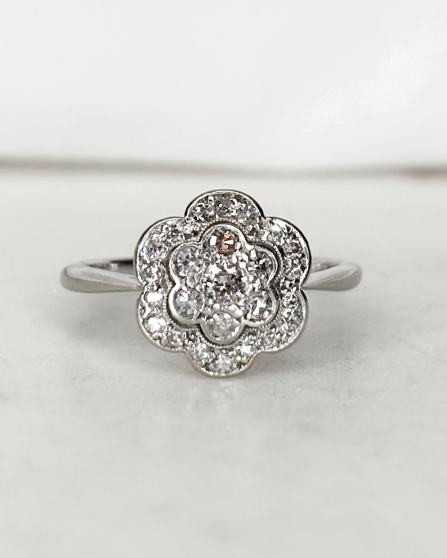 Bague Marguerite Diamants &quot;Jeanne&quot;
