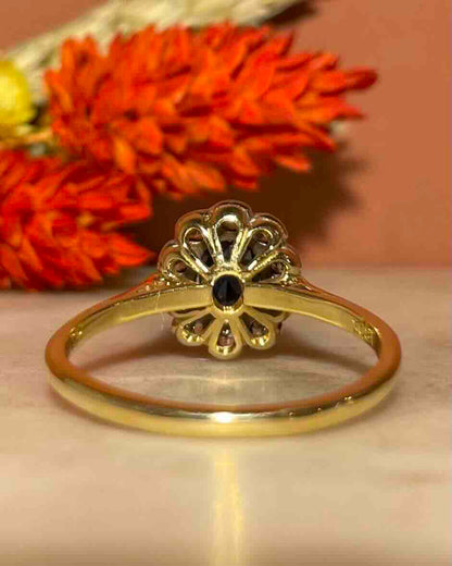 Bague Marguerite Saphir 0.55 carat &amp; Diamants &quot;Sidonie&quot;