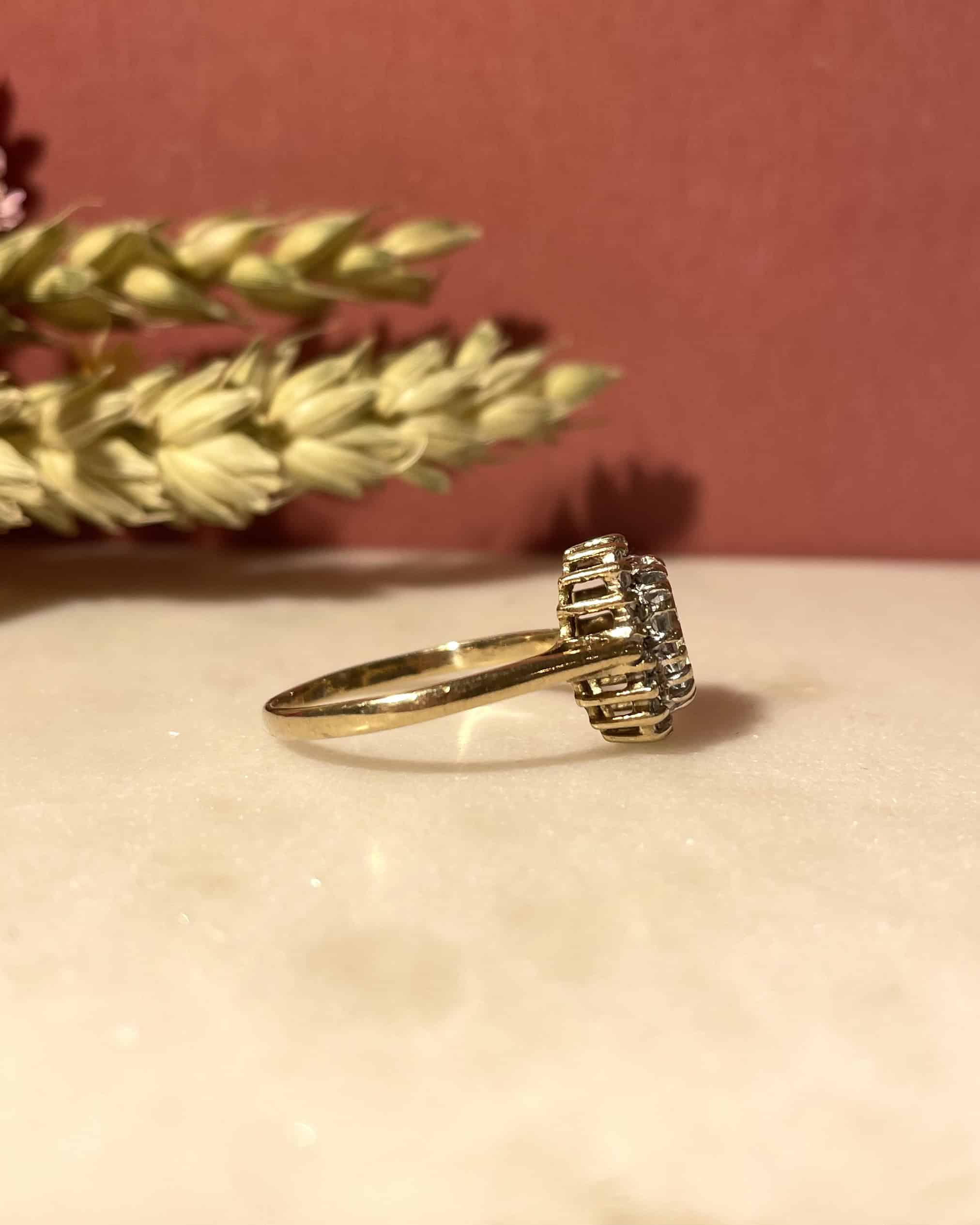 Bague Marguerite Aigue-Marine 1.10 Carat &amp; Diamants &quot;Pronte&quot;
