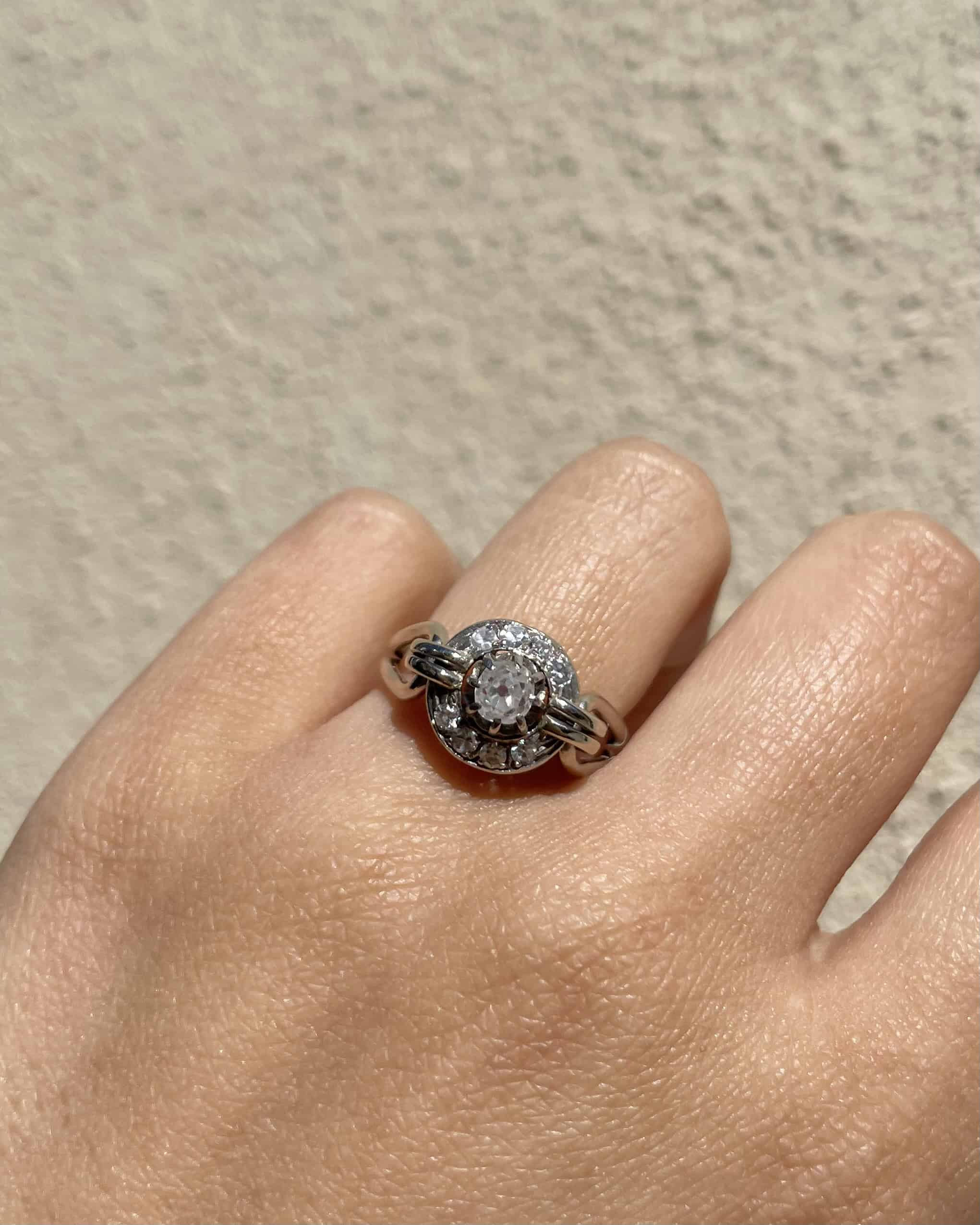 Anillo de diamantes Art Déco de 0,54 quilates "Yvonne"