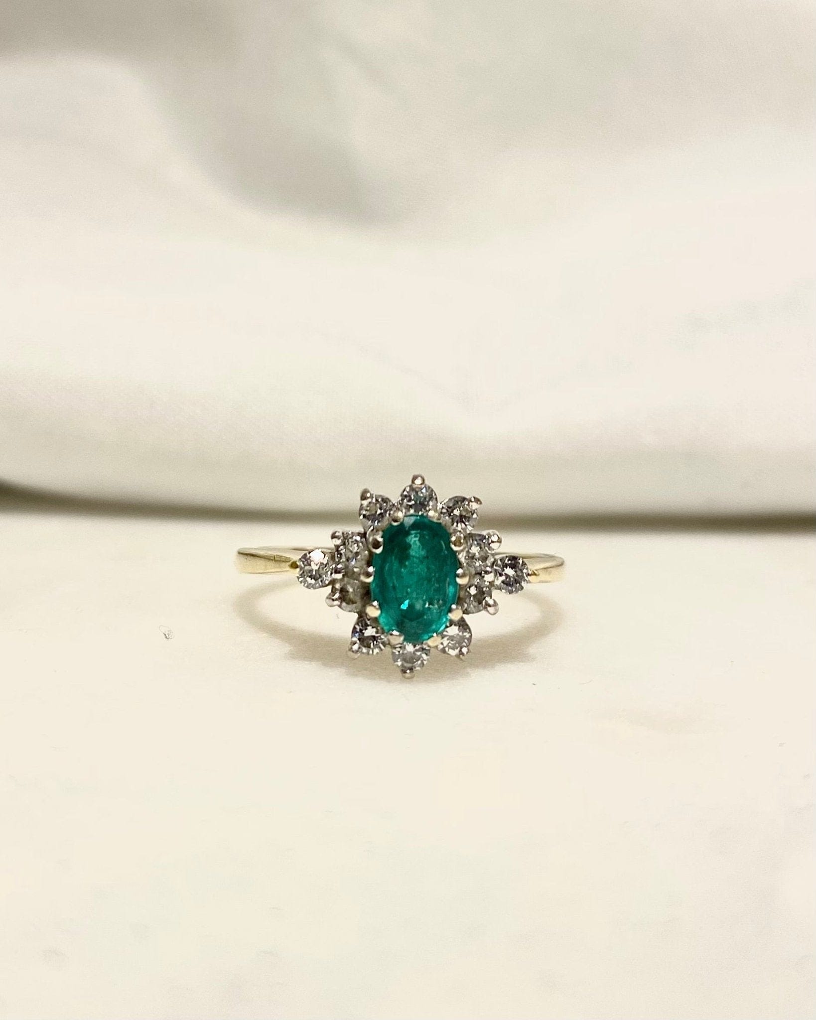 Marguerite Emeraude 0.50 carat &amp; Diamants "Auréline" - Elliade Paris