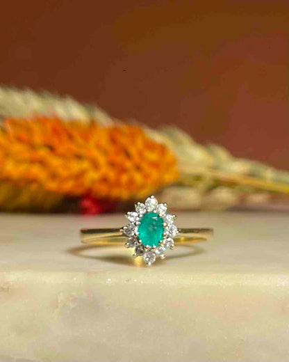 Bague Marguerite Émeraude &amp; Diamants &quot;Ilona&quot;