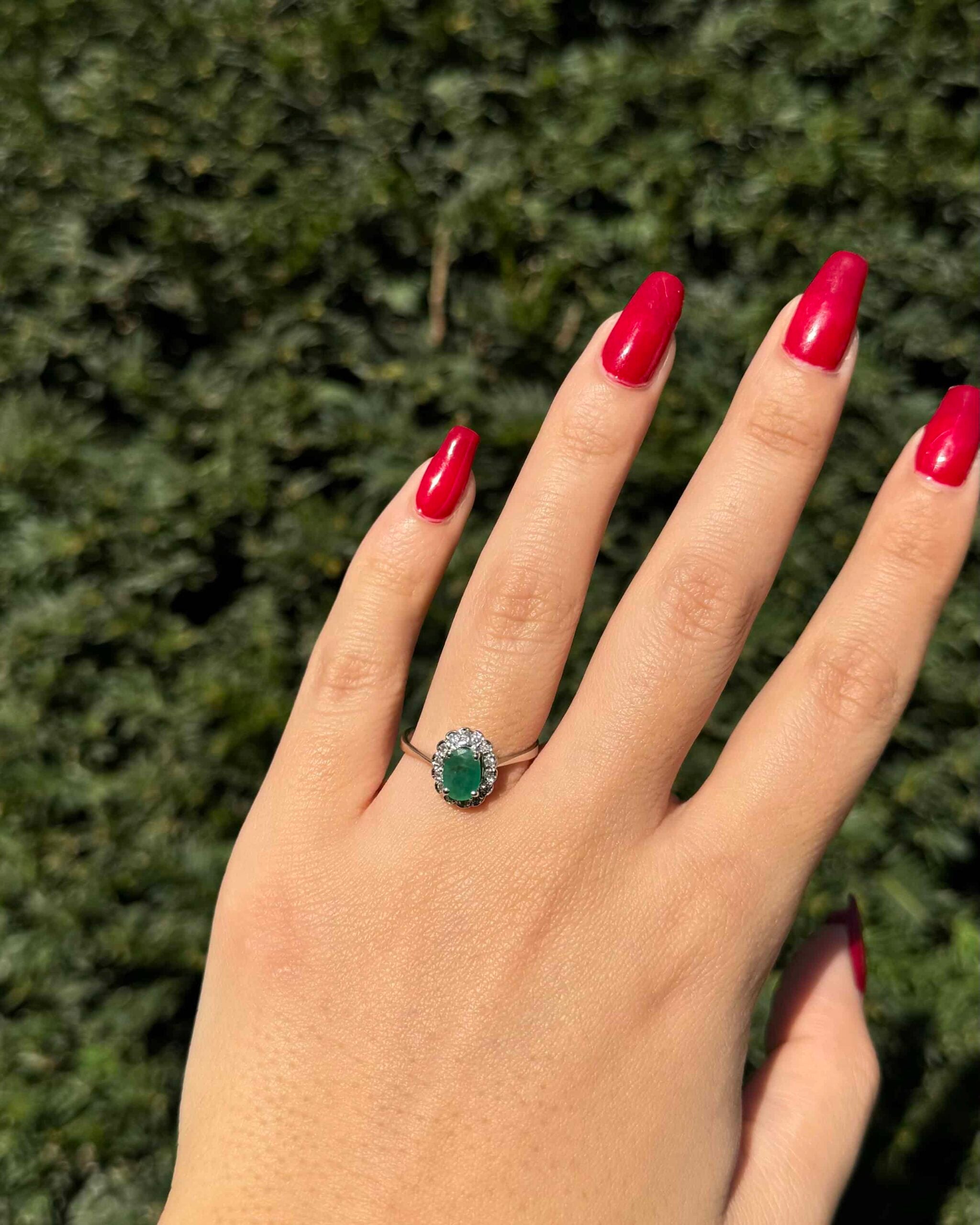 Bague Marguerite Émeraude &amp; Diamants "Miriam"