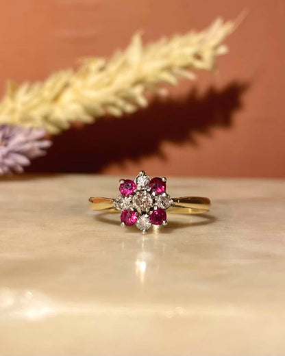 Bague Marguerite Rubis &amp; Diamants &quot;Adrianna&quot;
