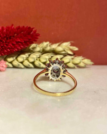 Bague Vintage Marguerite Iolite &amp; Diamants "Hortense" - Elliade Paris