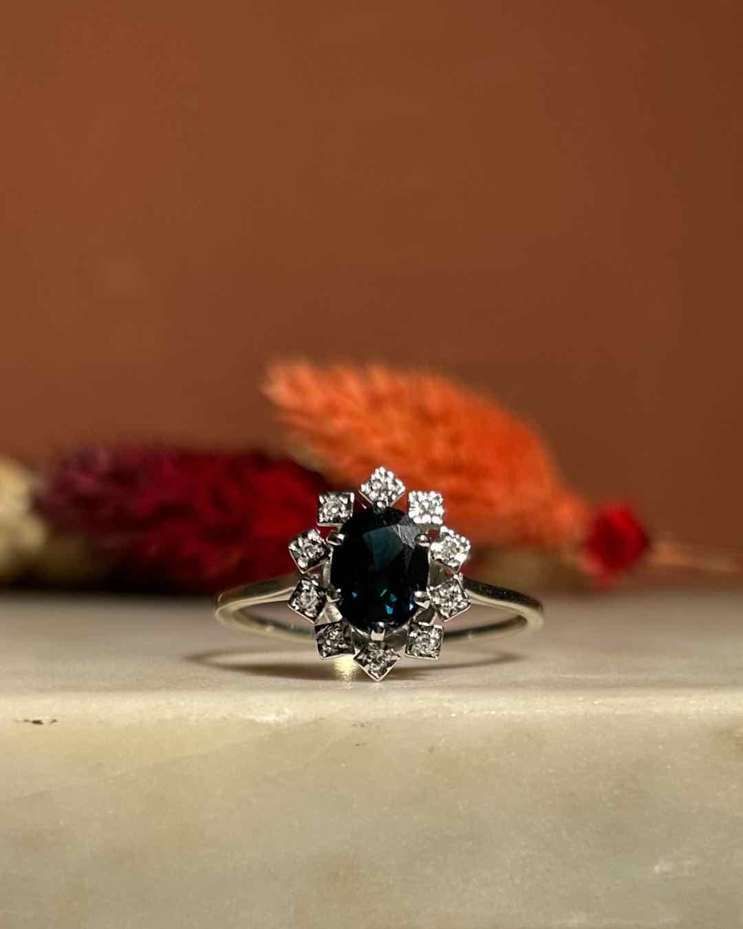 Bague Marguerite Saphir 1.60 carat &amp; Diamants &quot;Odessa&quot;