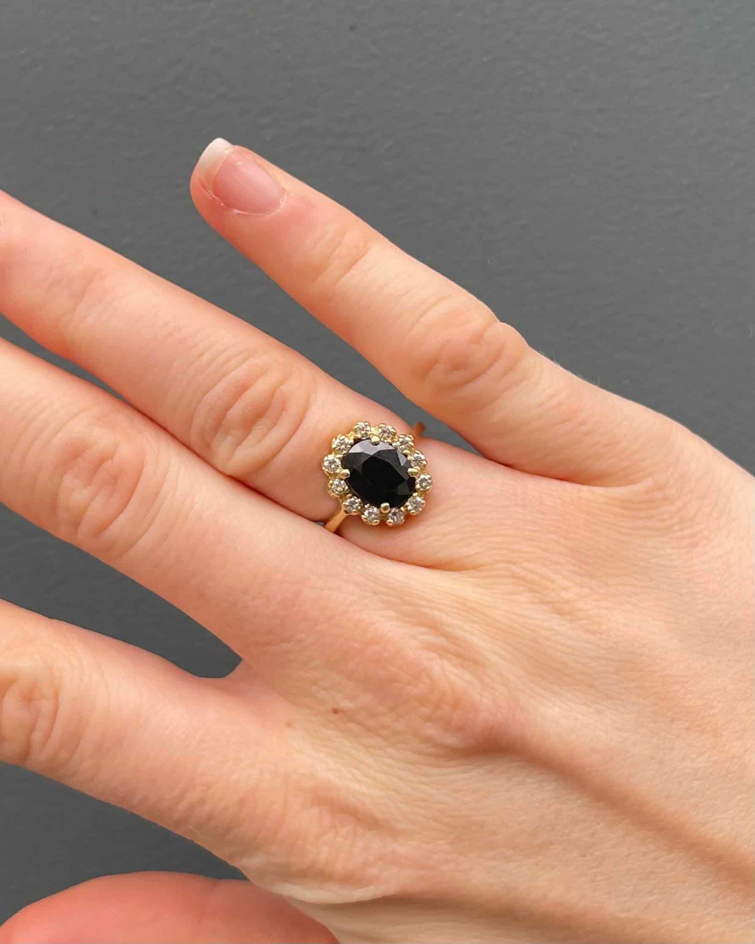 &quot;Lola&quot; 2.43 Carat Sapphire &amp;amp; Diamond Daisy Ring