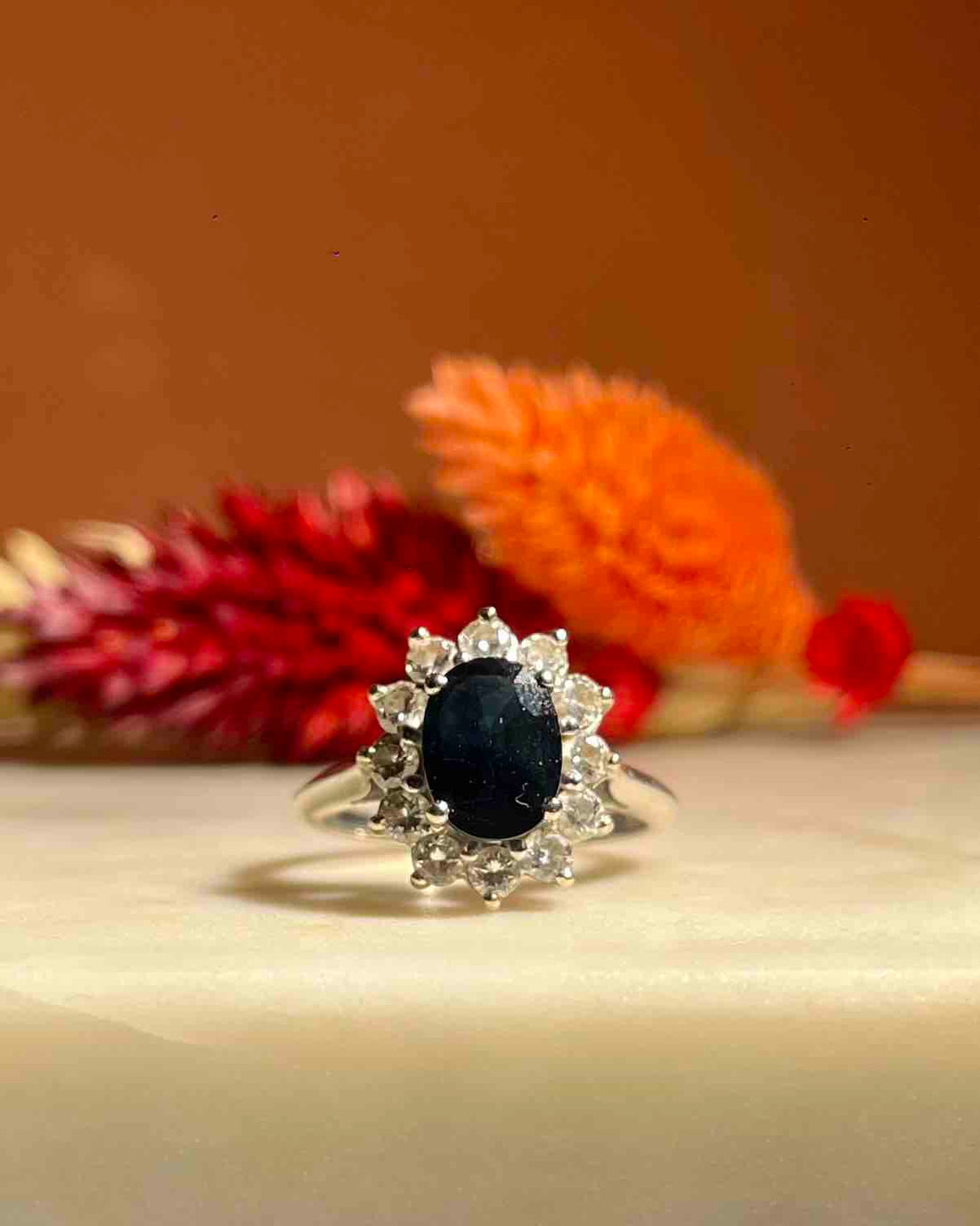 Bague Marguerite Saphir 1.30 carat &amp; Diamants &quot;Ariuna&quot;