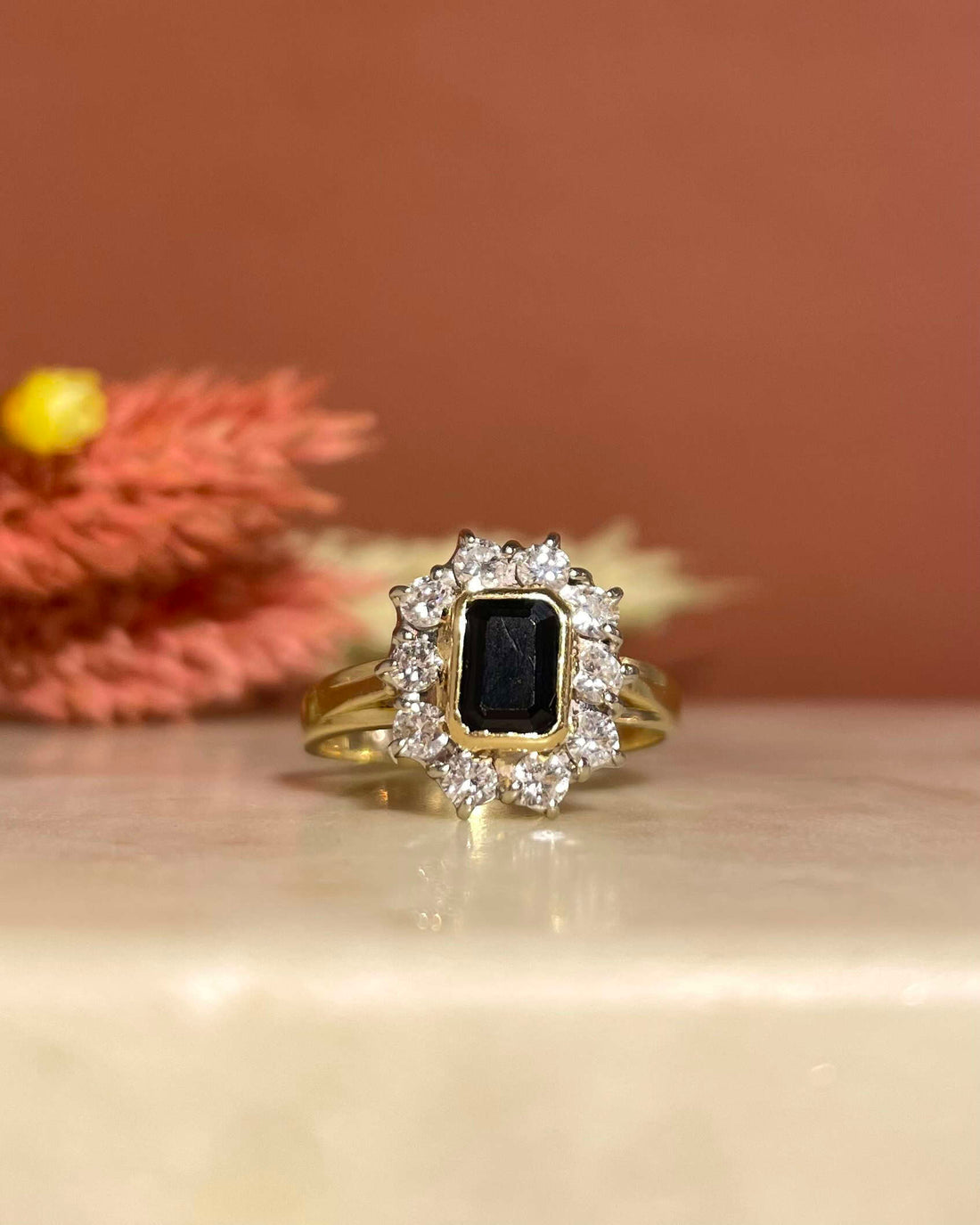 Bague Marguerite Saphir &amp; Diamants 0.40 carat &quot;Molly&quot;