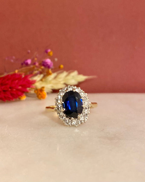 Bague Or 18 Carats Marguerite Avec Saphir Et Diamants - 1,90 Carat - Taille 54 - 7,96g