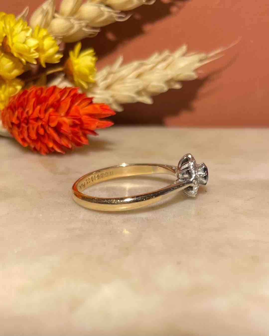 Bague Marguerite Saphir &amp; Diamants &quot;Karine&quot;