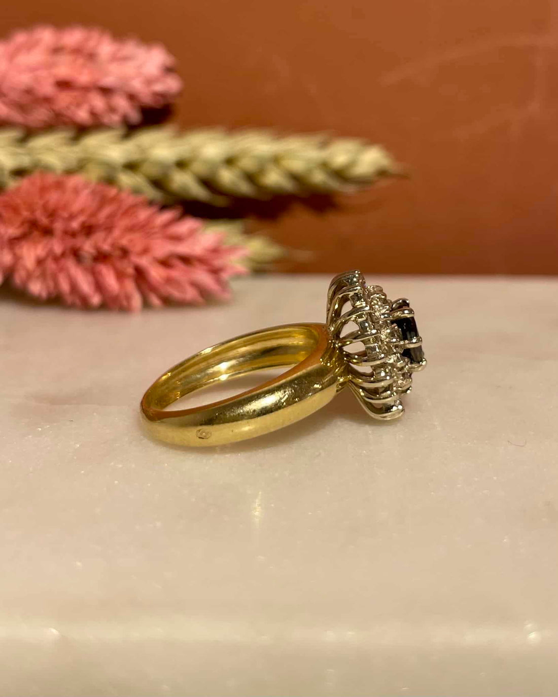 Bague Marguerite Saphir &amp; 30 Diamants &quot;Astrid&quot;