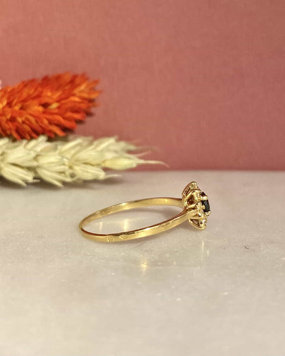 Bague Marguerite Saphir &amp; 10 Diamants &quot;Crealis&quot;