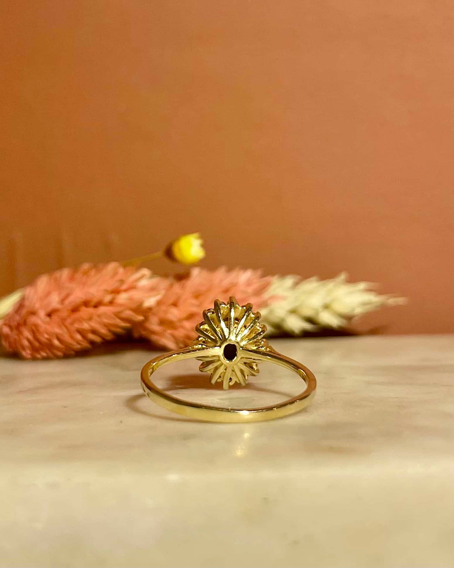 Bague Marguerite Saphir 1 Carat &amp; Diamants &quot;Carolina&quot;