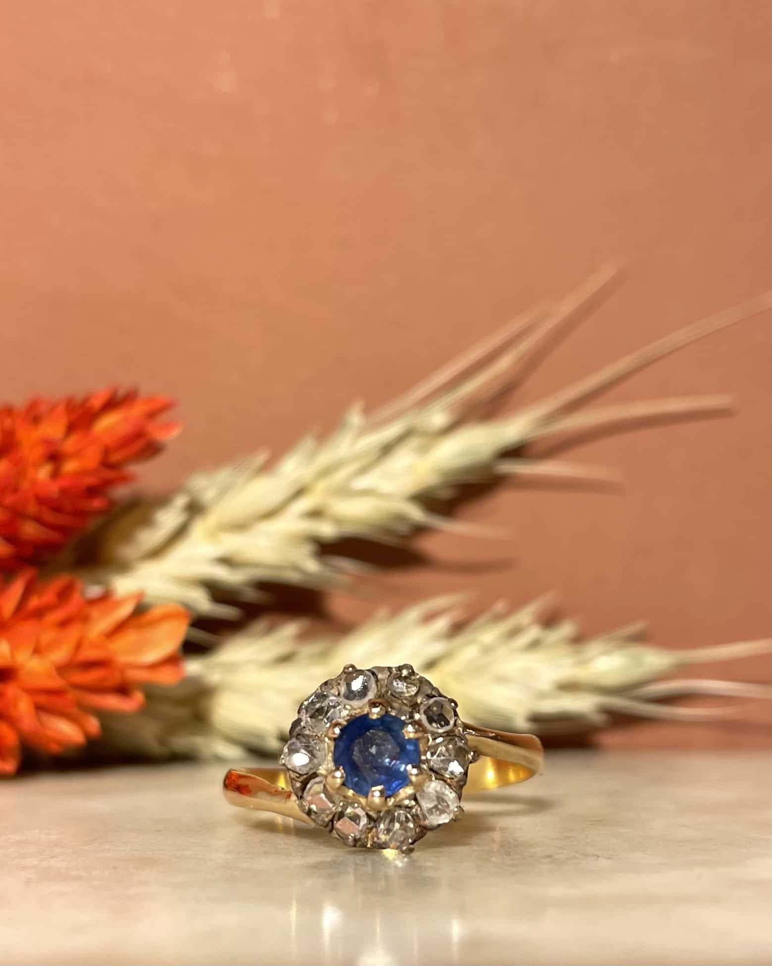 Bague Marguerite Saphir 0.40 carat &amp; Diamants "Constantine"