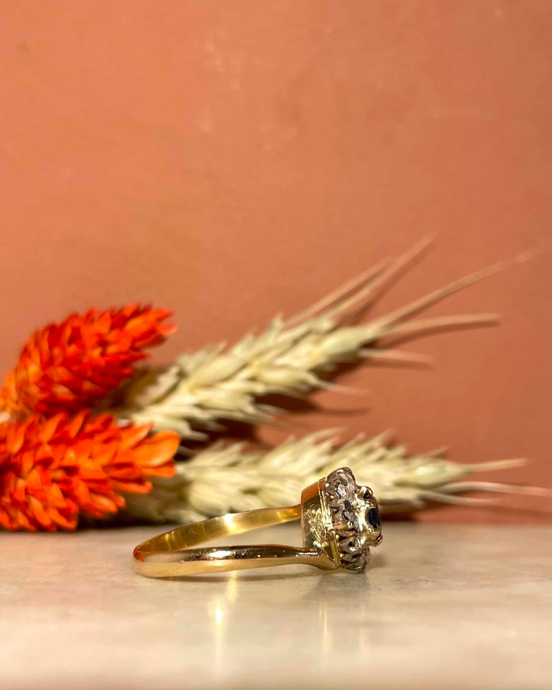 Bague Marguerite Saphir 0.40 carat &amp; Diamants &quot;Constantine&quot;