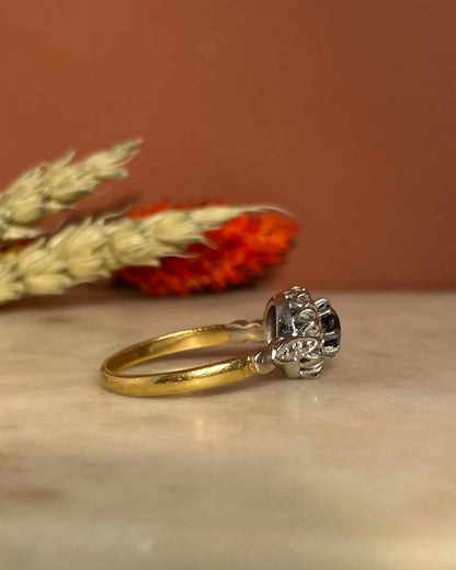 Bague Marguerite Saphir 1.05 carat &amp; Diamants &quot;Ilaria&quot;