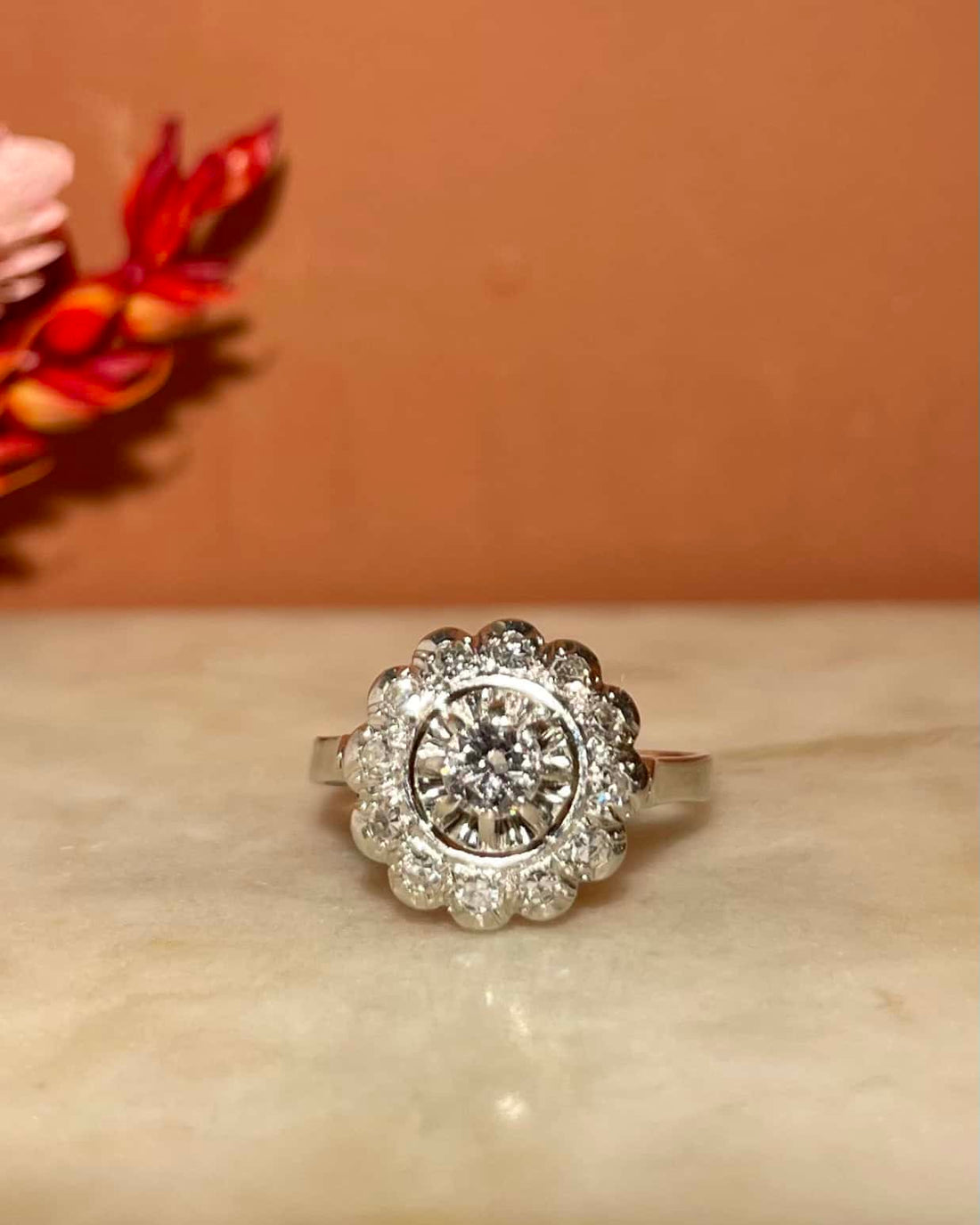Bague Marguerite Art-Déco Diamants 0.66 carat &quot;Kyra&quot;