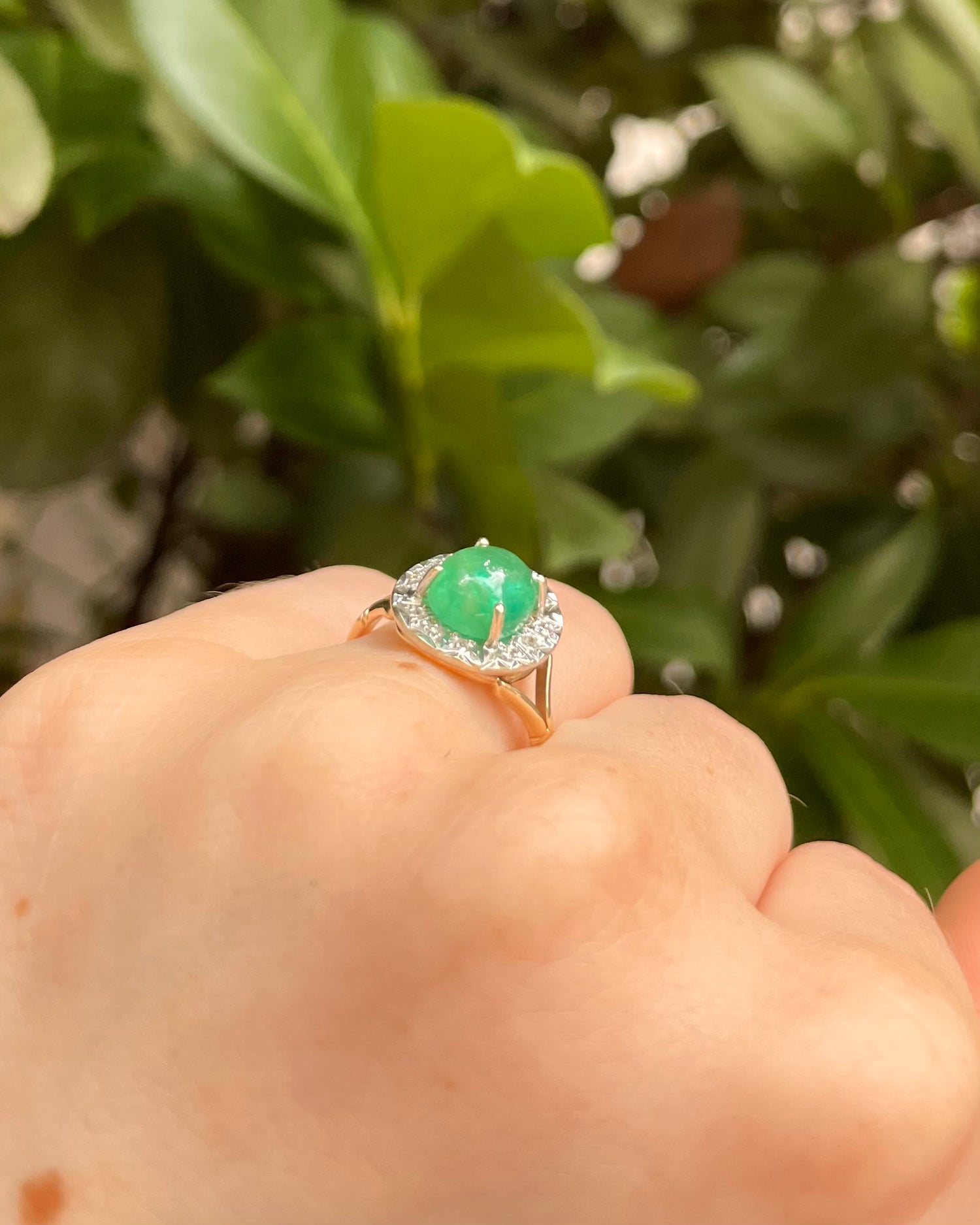 Bague Marguerite Émeraude 1.80 Carat &amp; Diamants &quot;Fayra&quot;