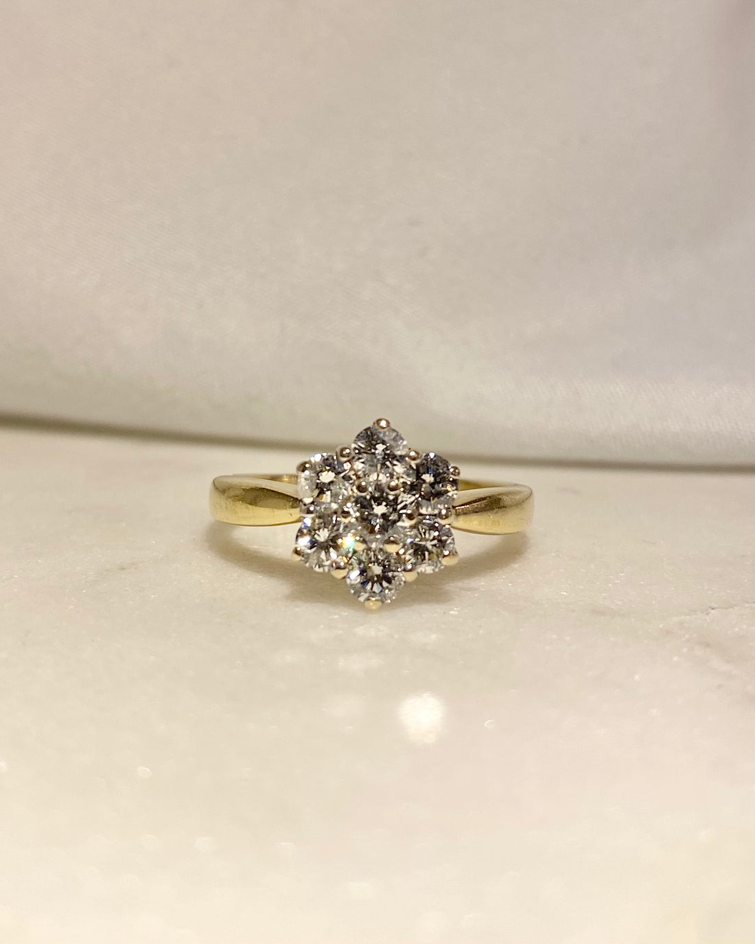 Bague Marguerite Diamants 0.75 carat &quot;Dara&quot;