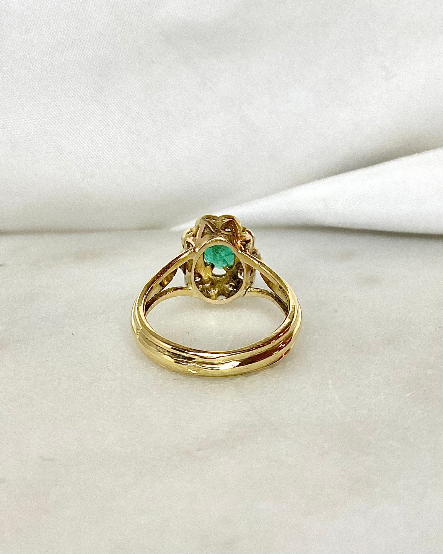 Bague Marguerite Emeraude 0.50 carat &amp; Diamants &quot;Maelysia&quot;