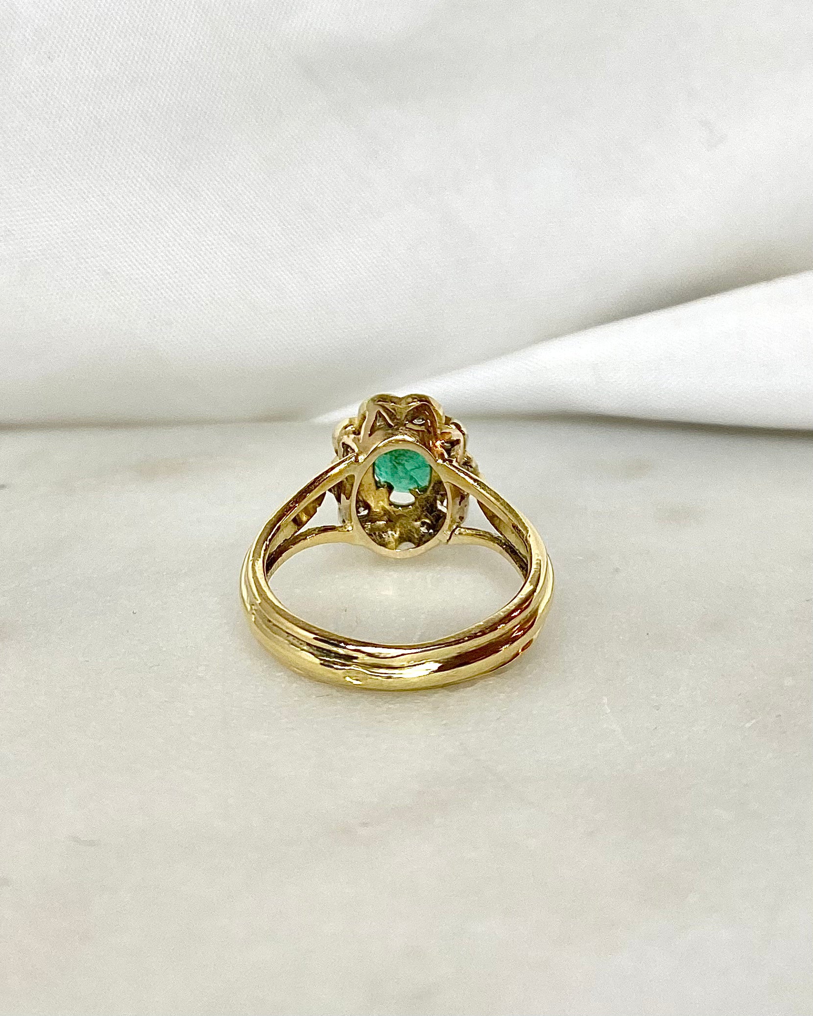 Bague Marguerite Emeraude 0.50 carat &amp; Diamants "Maelysia"
