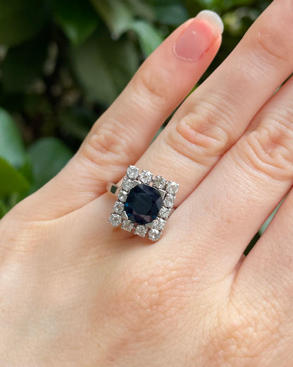 Bague Marguerite Saphir 3 carats &amp; Diamants &quot;Iséna&quot;