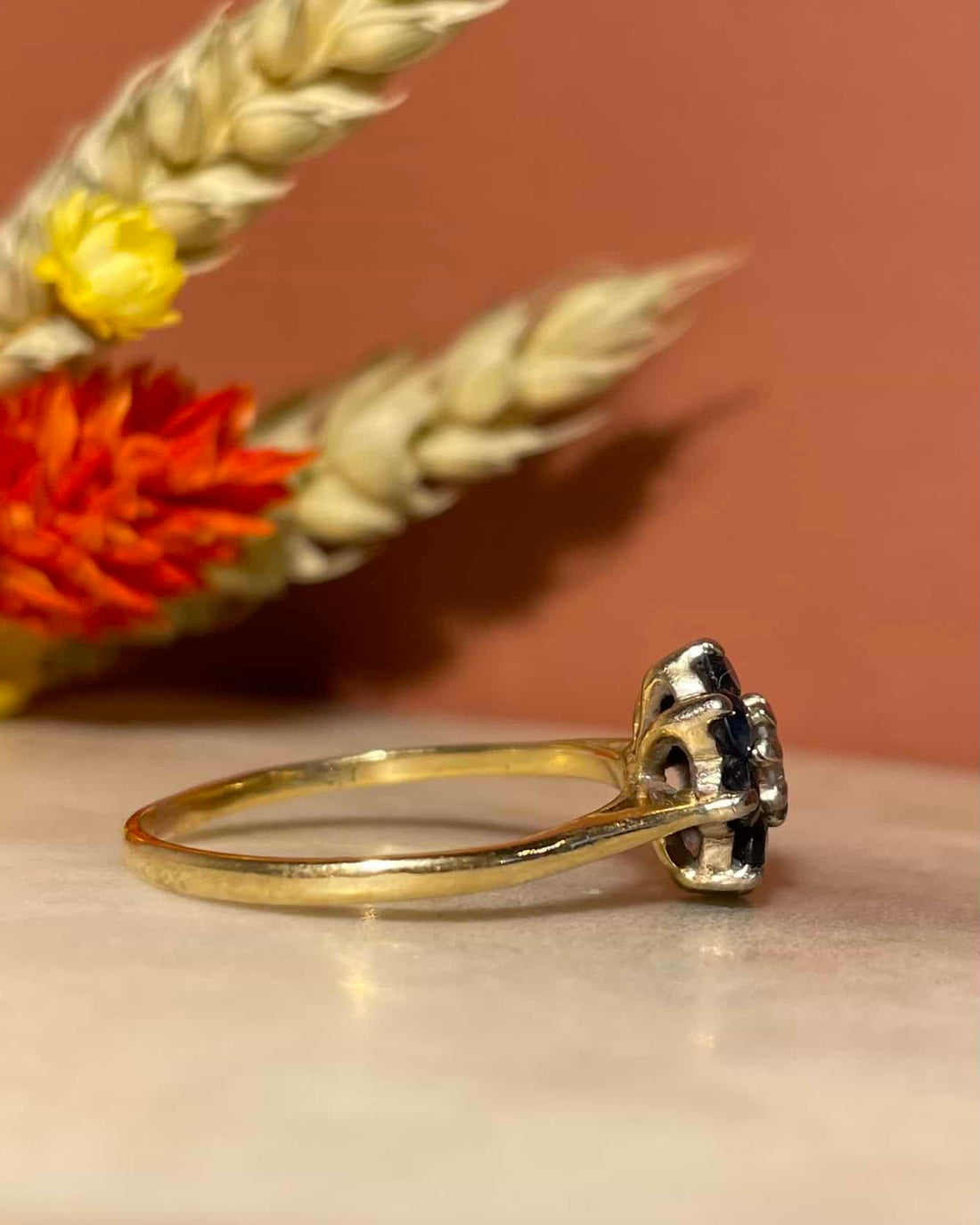 Bague Marguerite Saphirs &amp; Diamant 0.30 carat &quot;Jade &quot;