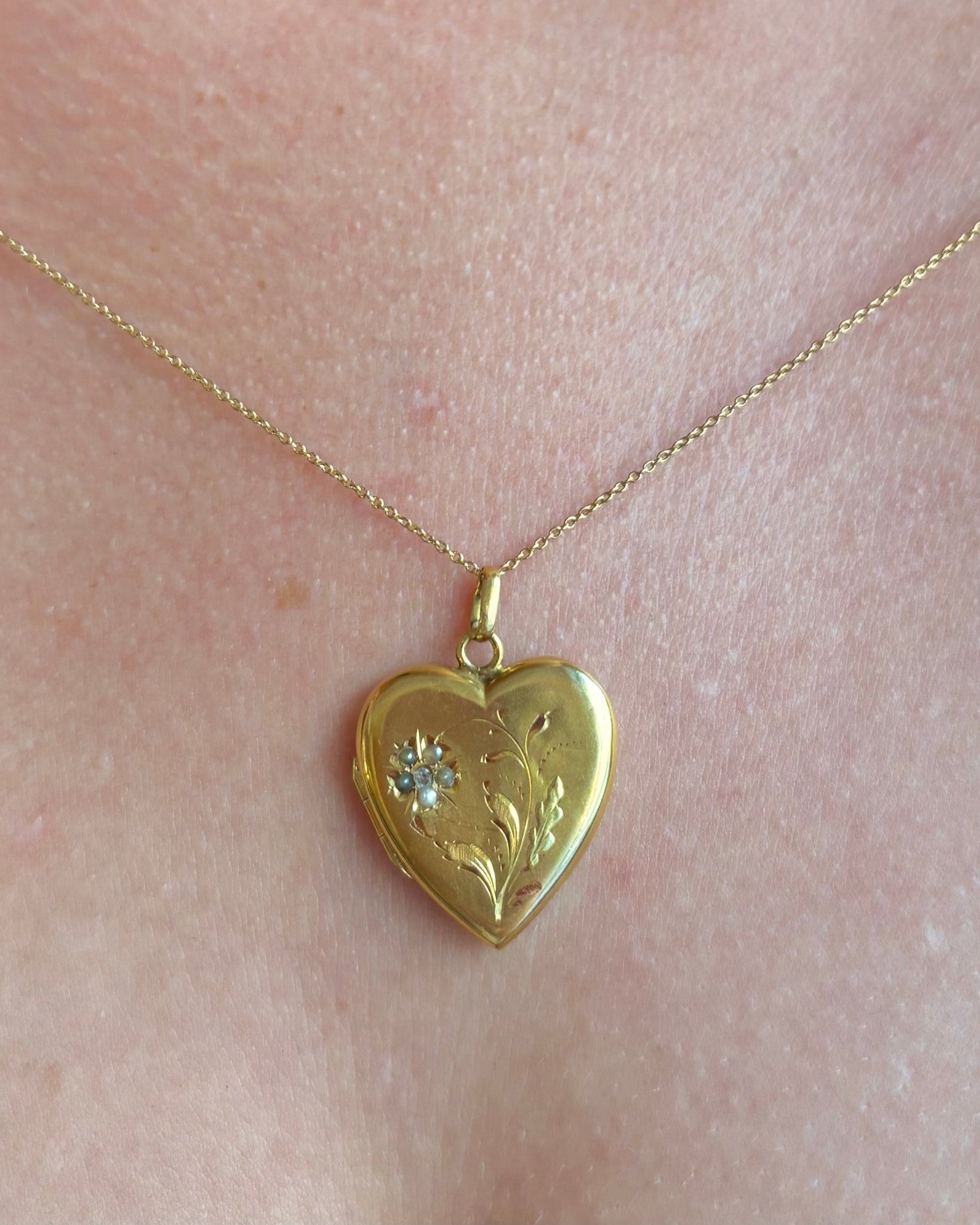 Médaillon Ouvrant époque Romantique Perles &amp; diamants "Sienna" - Elliade Paris