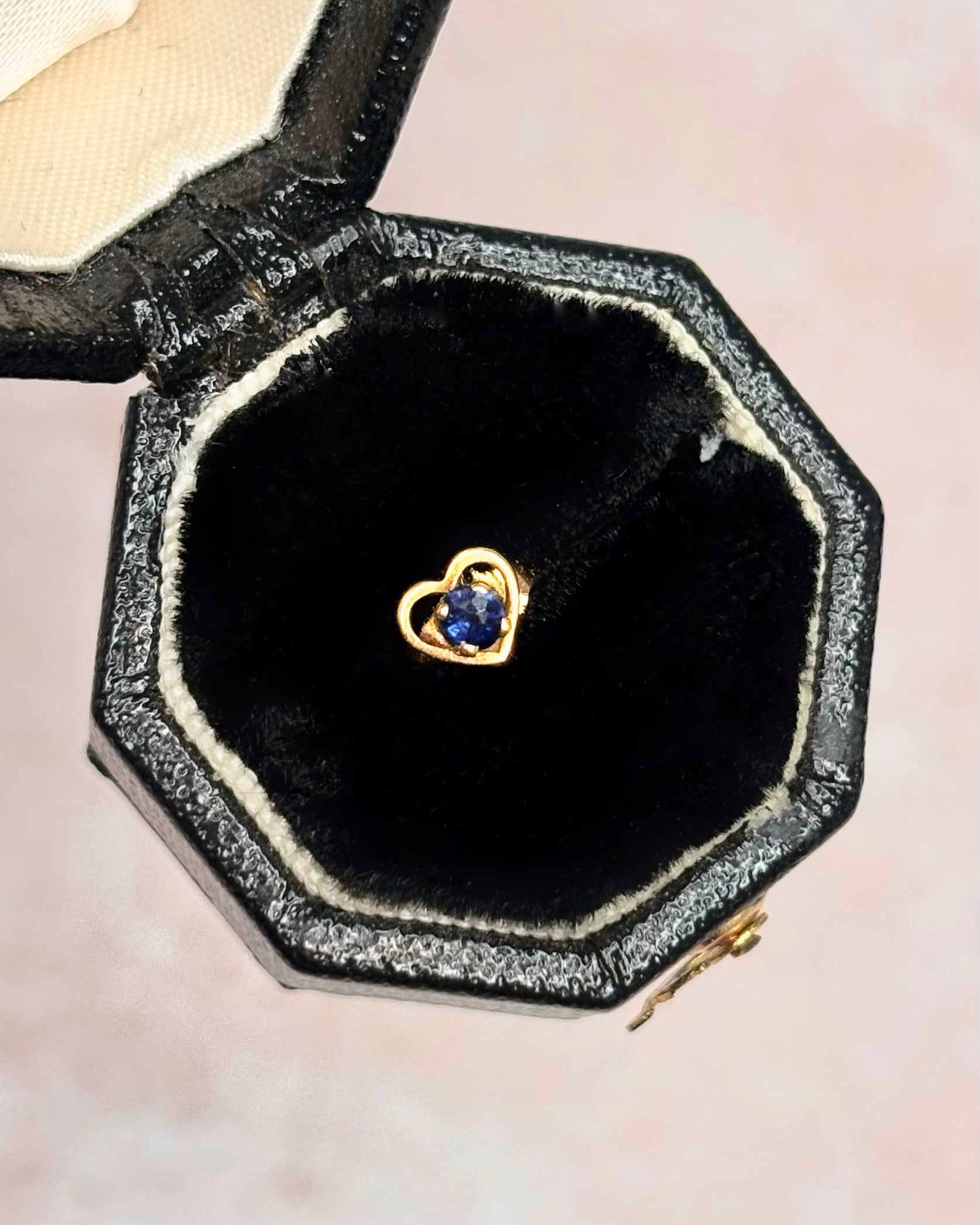 Single Loop Sapphire Stud "Christie"