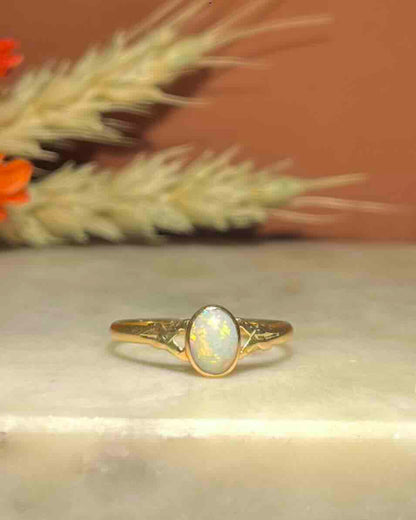 Bague Vintage Solitaire Opale &quot;Alanah&quot;