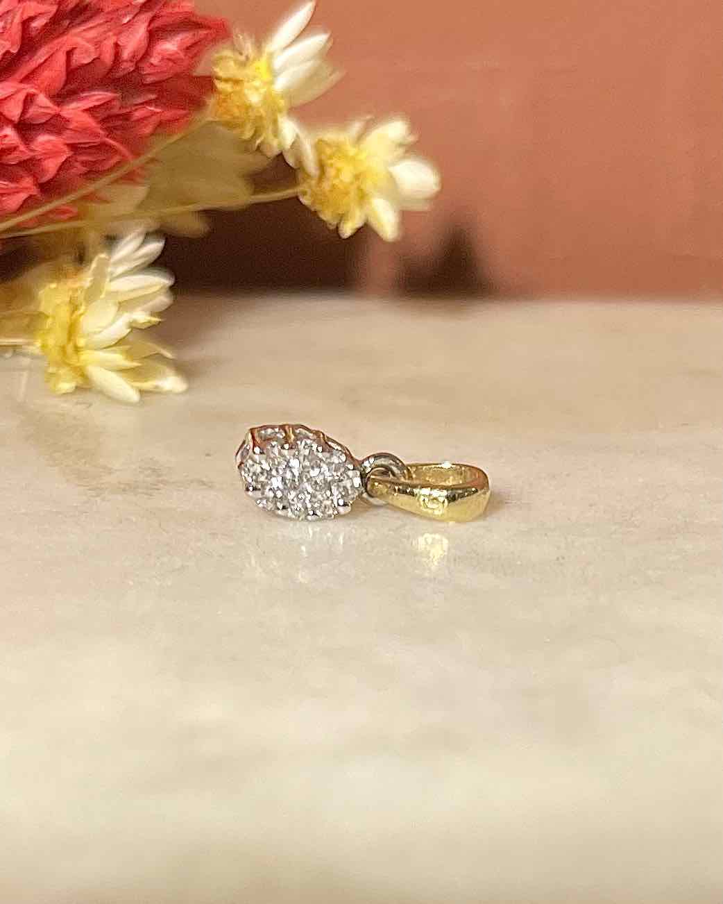 Pendentif 10 Diamants 0.10 carat &quot;Sharon&quot; - Elliade Paris