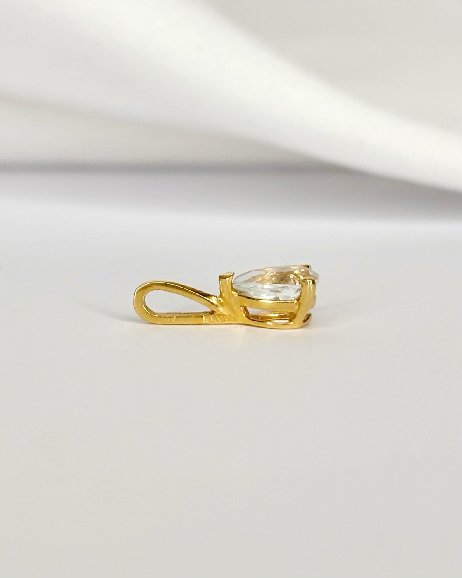 Pendentif Aigue - Marine 0.40 carat "Jocelyne" - Elliade Paris