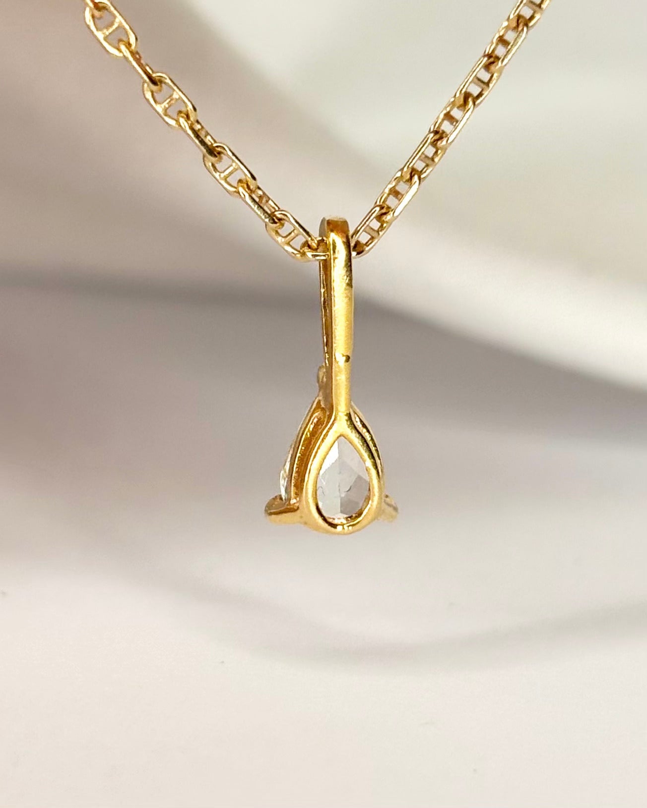 Pendentif Aigue - Marine 0.40 carat "Jocelyne" - Elliade Paris