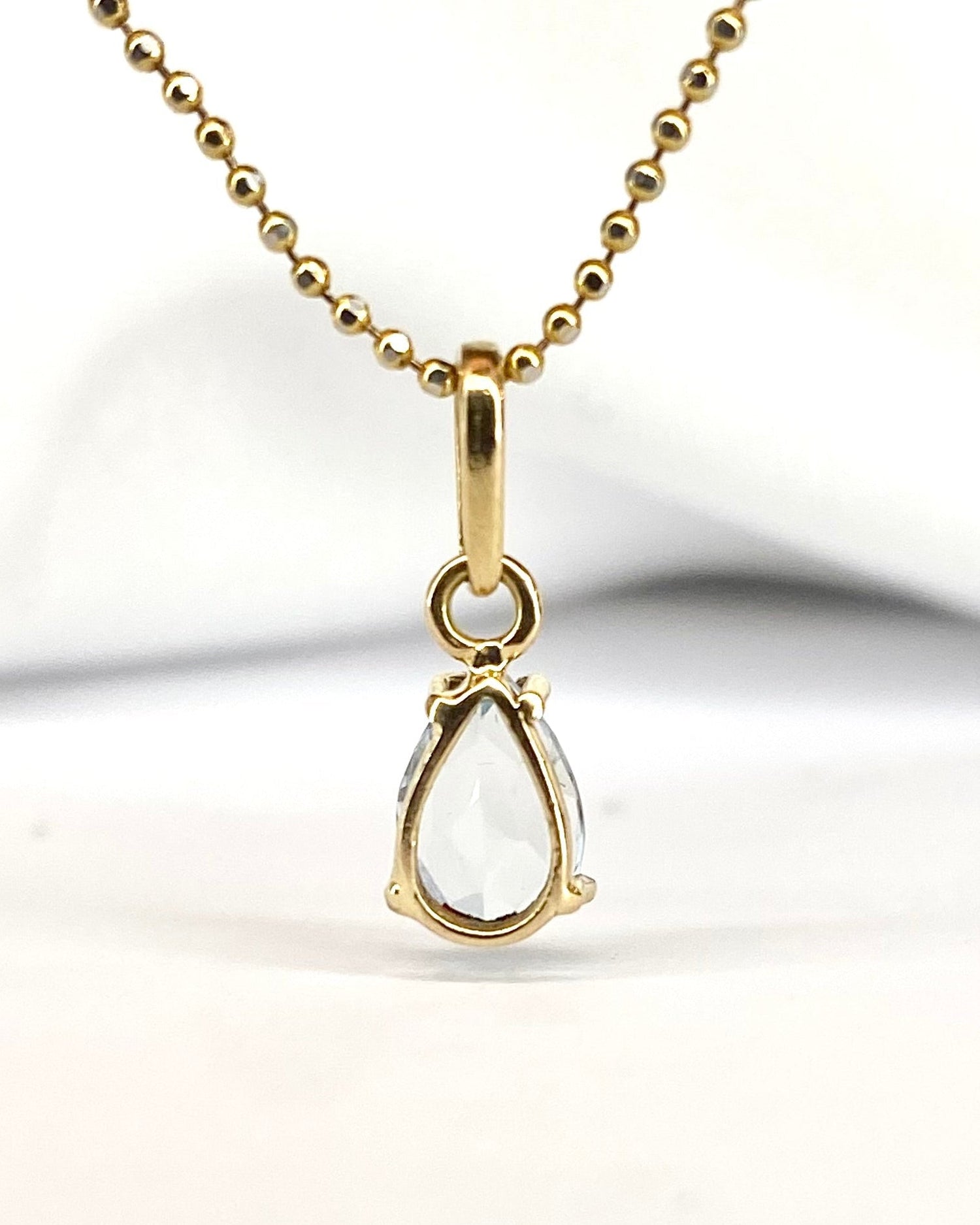 Pendentif Aigue - Marine 0.65 carat "Constance" - Elliade Paris